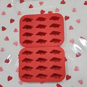 RED RAZORBACK-SHAPED SILICONE MOLD SET